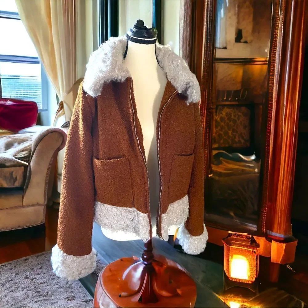 Forever 21 l Sherpa Trim l Brown Jacket l Front Pockets l Lined l XL l EUC